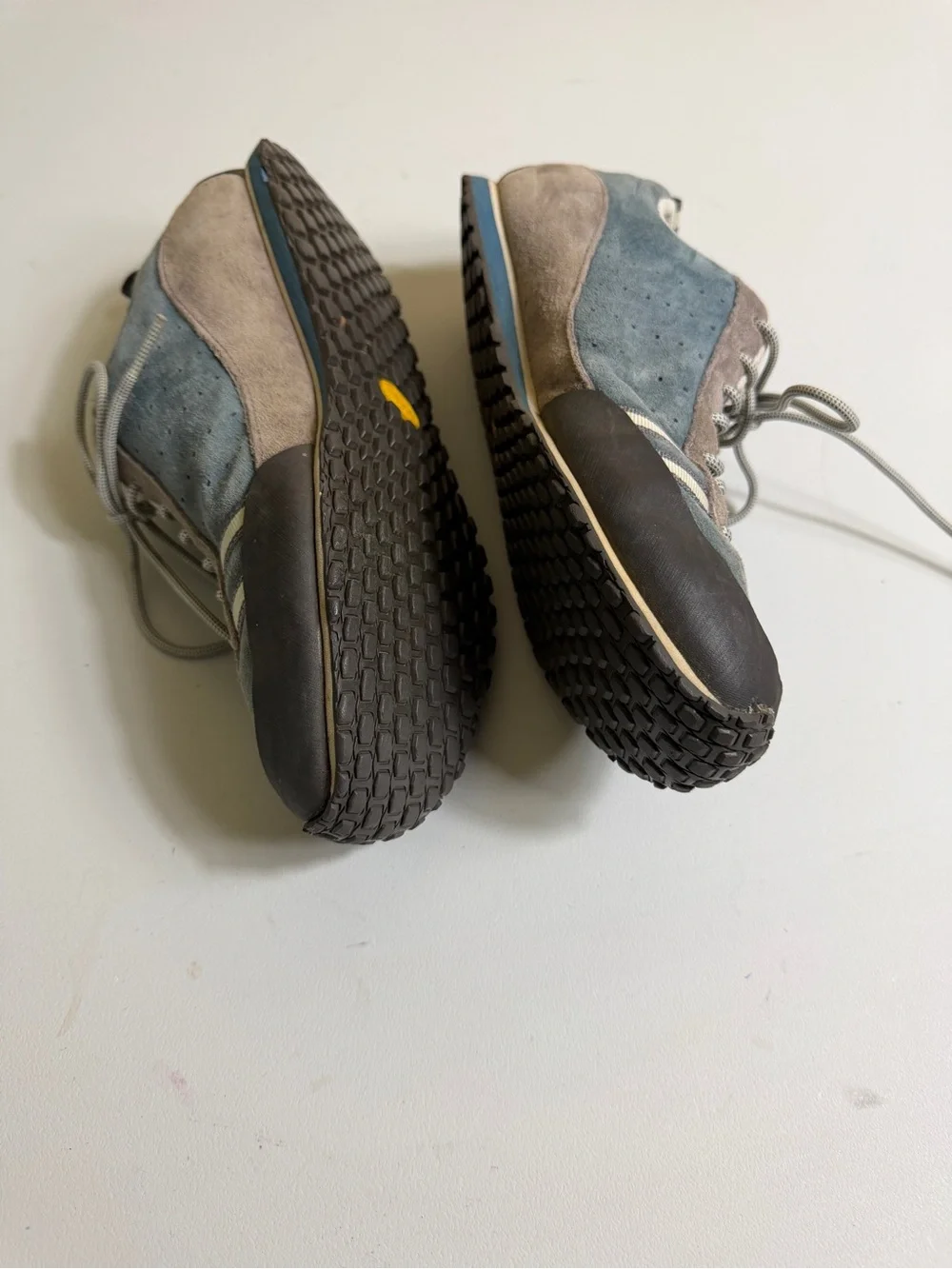 The North Face Suede Hiking Approach Shoes Blue Grey Women's Size 8.5 Gorpcore